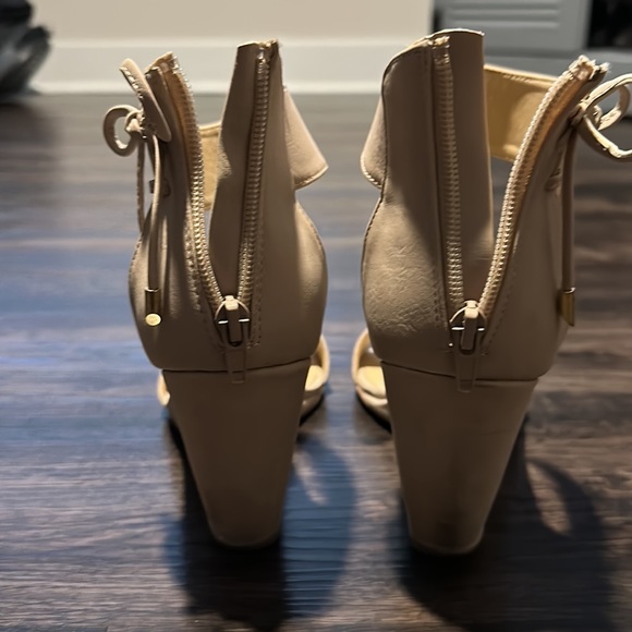 CHINESE LAUNDRY | CAMOMILE WEDGE SANDAL - Picture 5 of 8